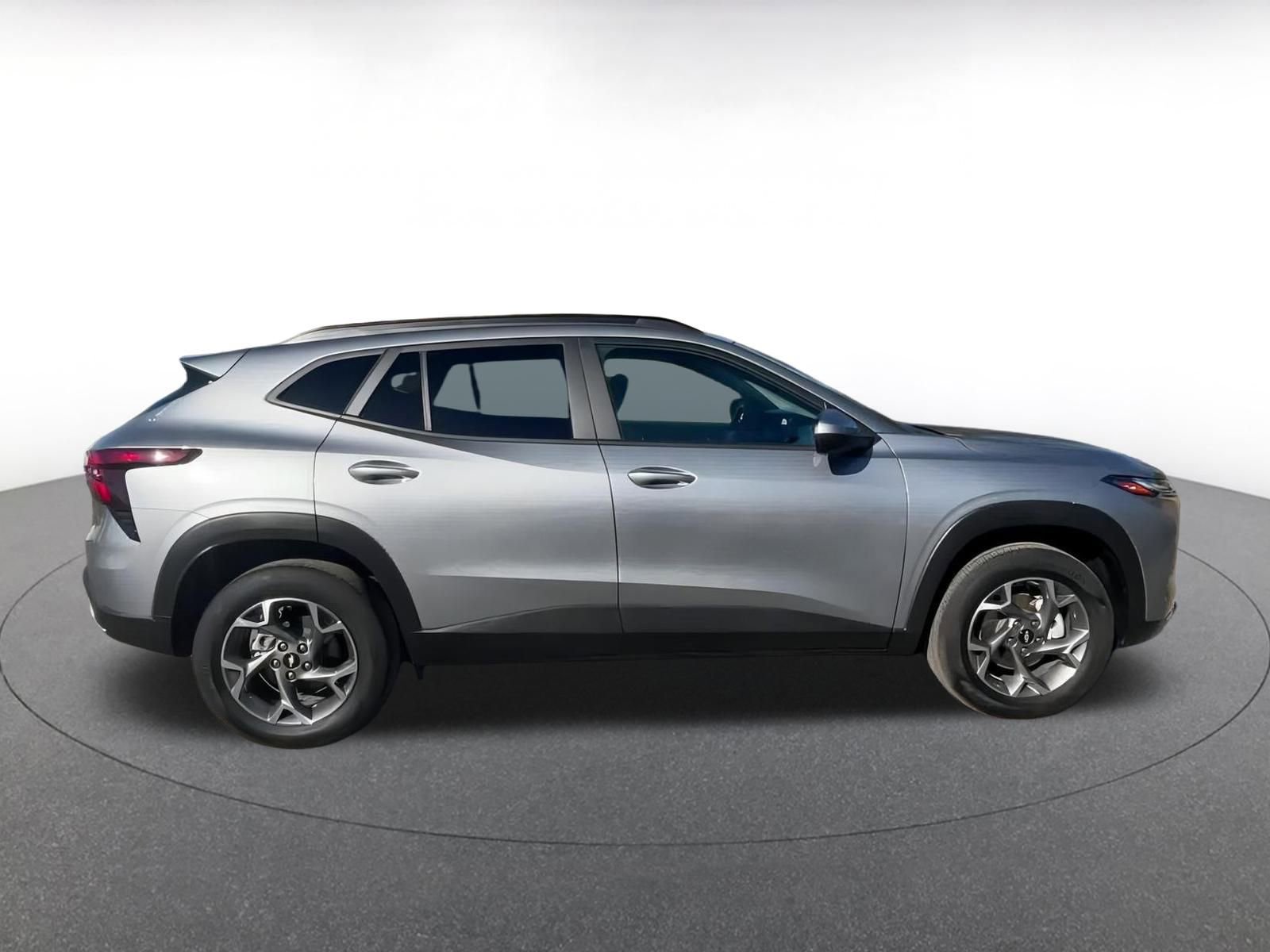 Thumbnail: 2025 Chevrolet Trax - 15