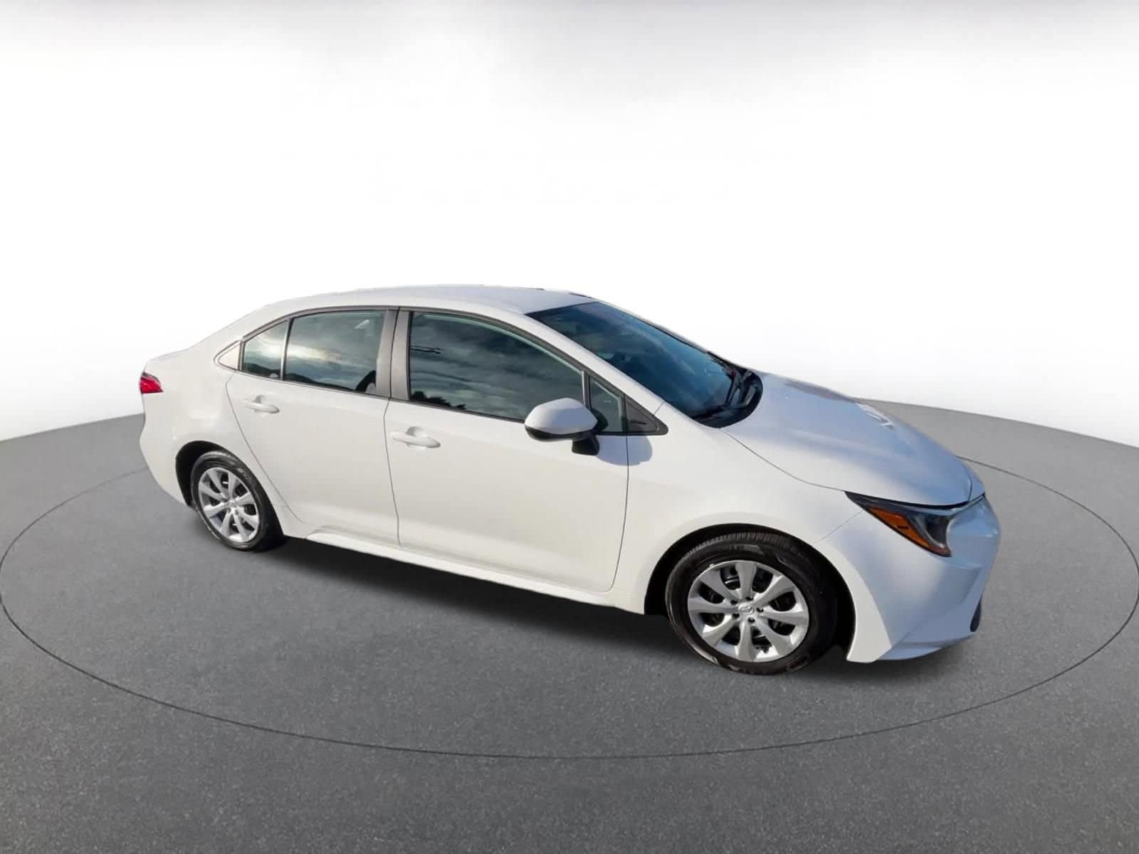 Thumbnail: 2025 Toyota Corolla - 2