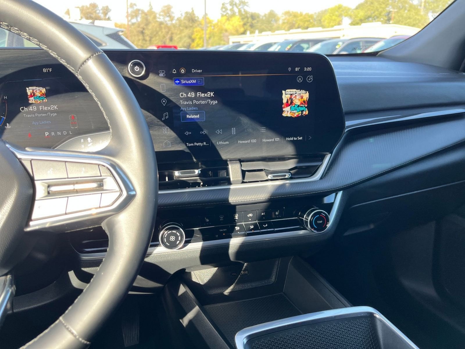 Thumbnail: 2025 Chevrolet Equinox - 24