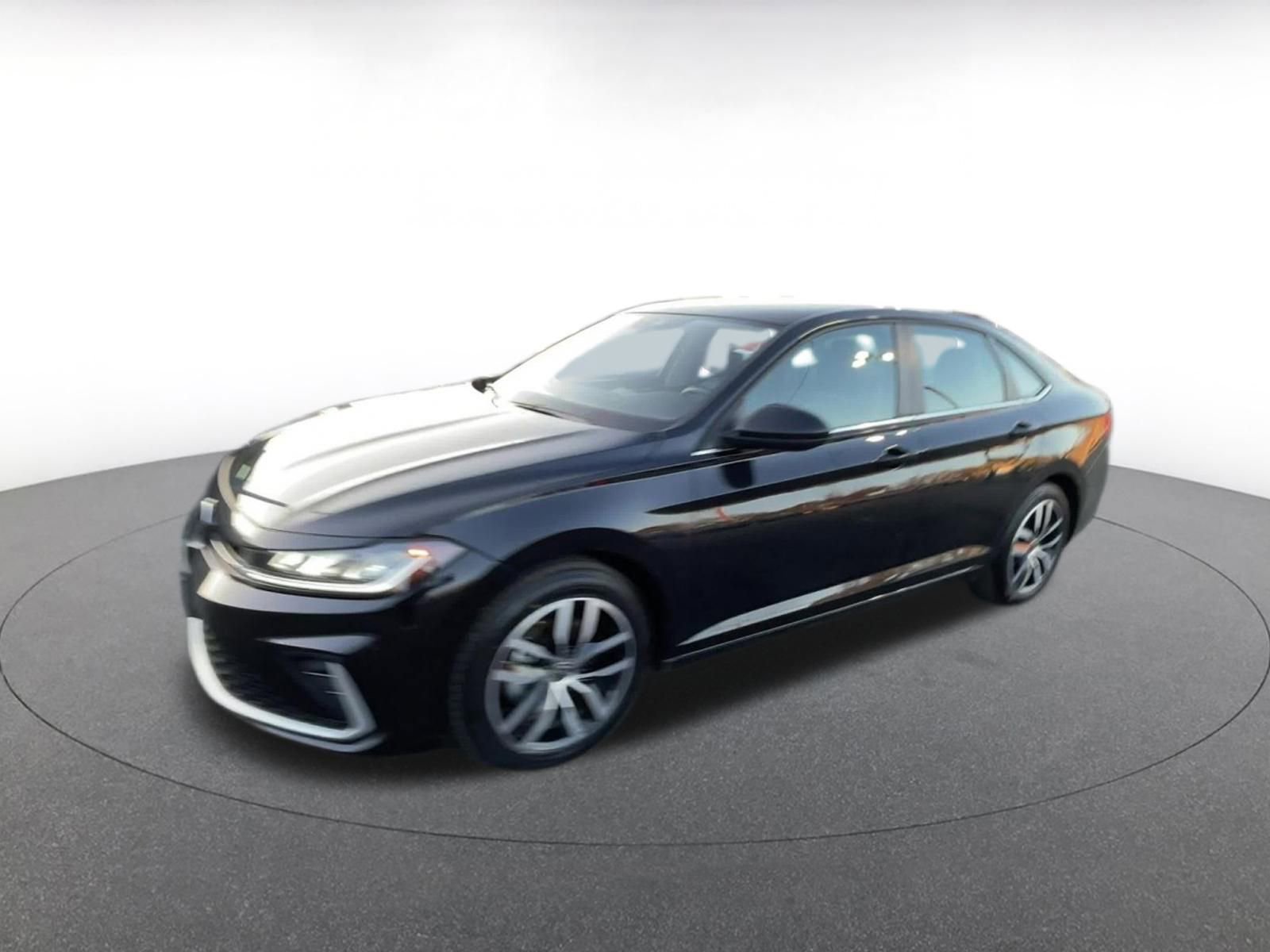 Thumbnail: 2025 Volkswagen Jetta - 9