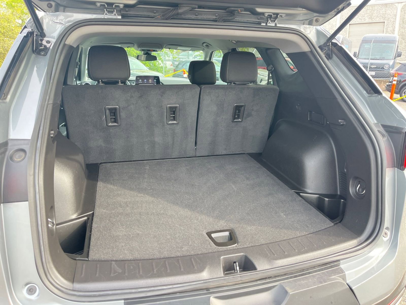 Thumbnail: 2025 Chevrolet Blazer - 33