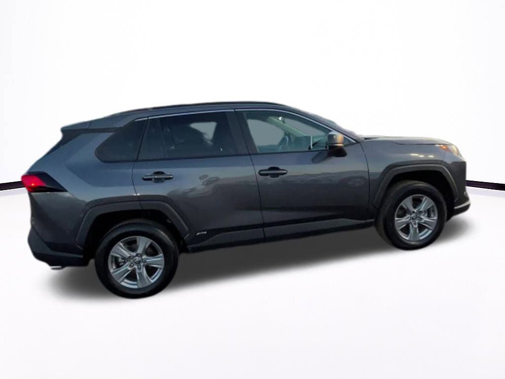 Thumbnail: 2025 Toyota RAV4 - 16