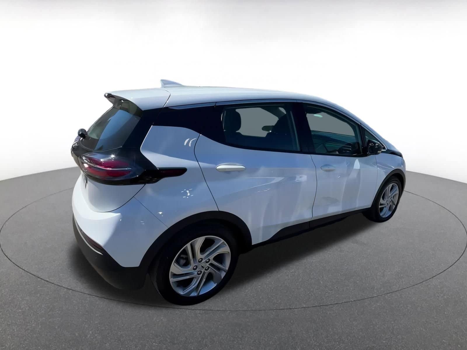 Thumbnail: 2023 Chevrolet Bolt EV - 14