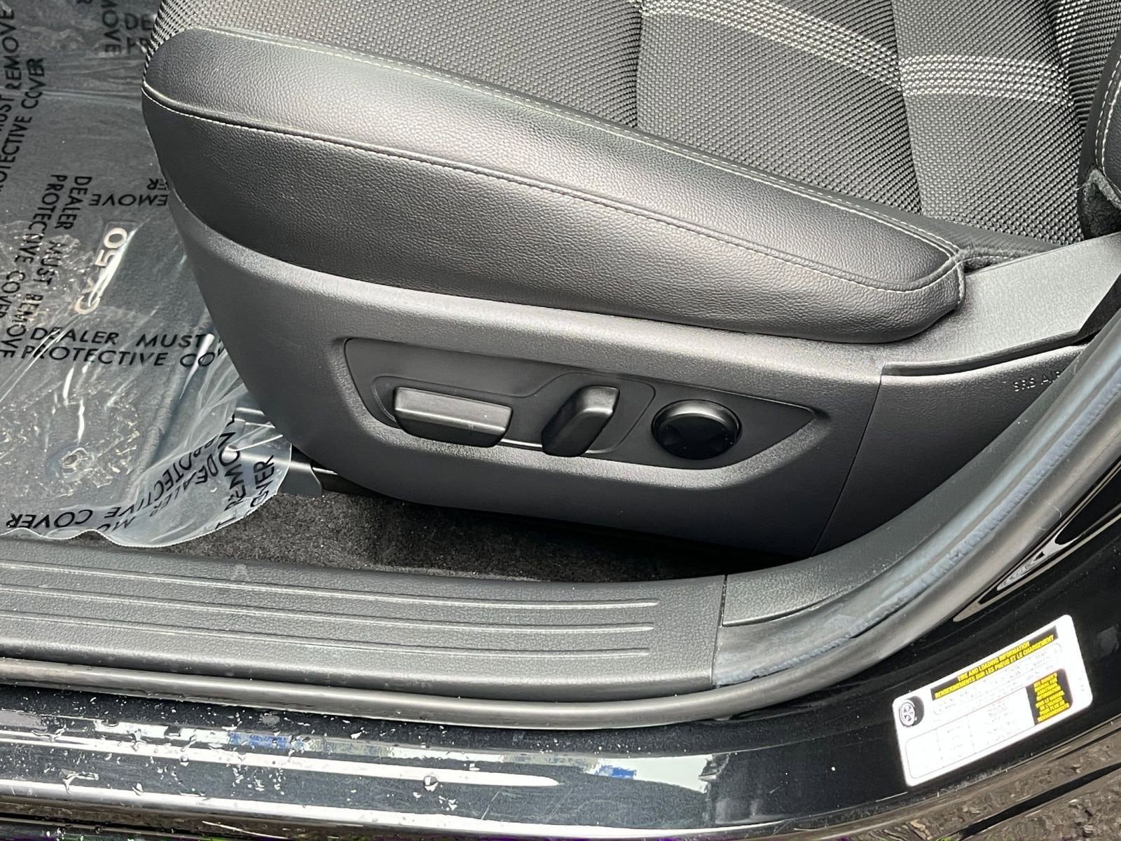 Thumbnail: 2025 Mazda CX-50 - 23