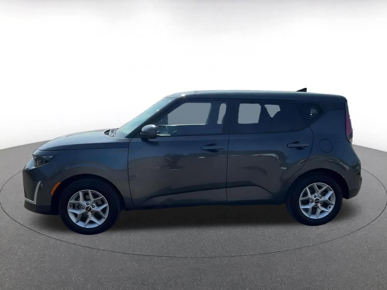 2024 Kia Soul LX 8