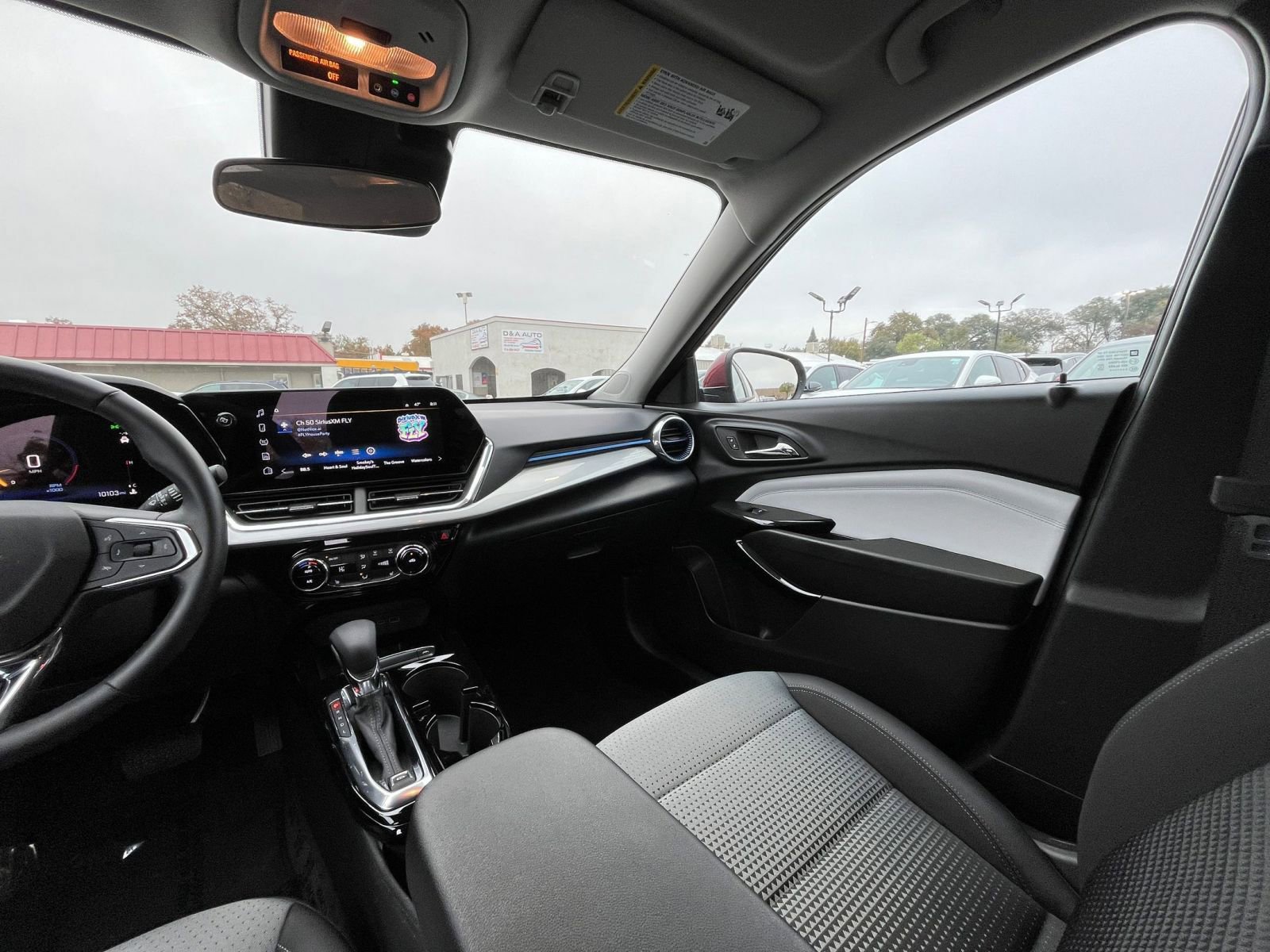 Thumbnail: 2025 Chevrolet Trax - 29