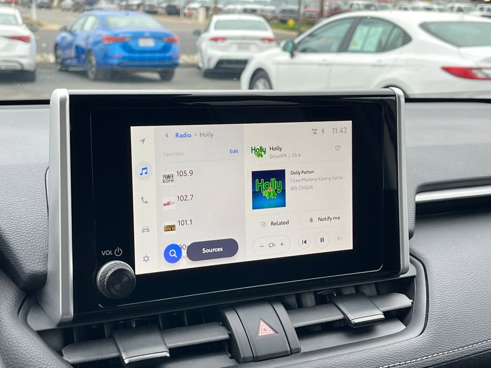 Thumbnail: 2025 Toyota RAV4 - 21