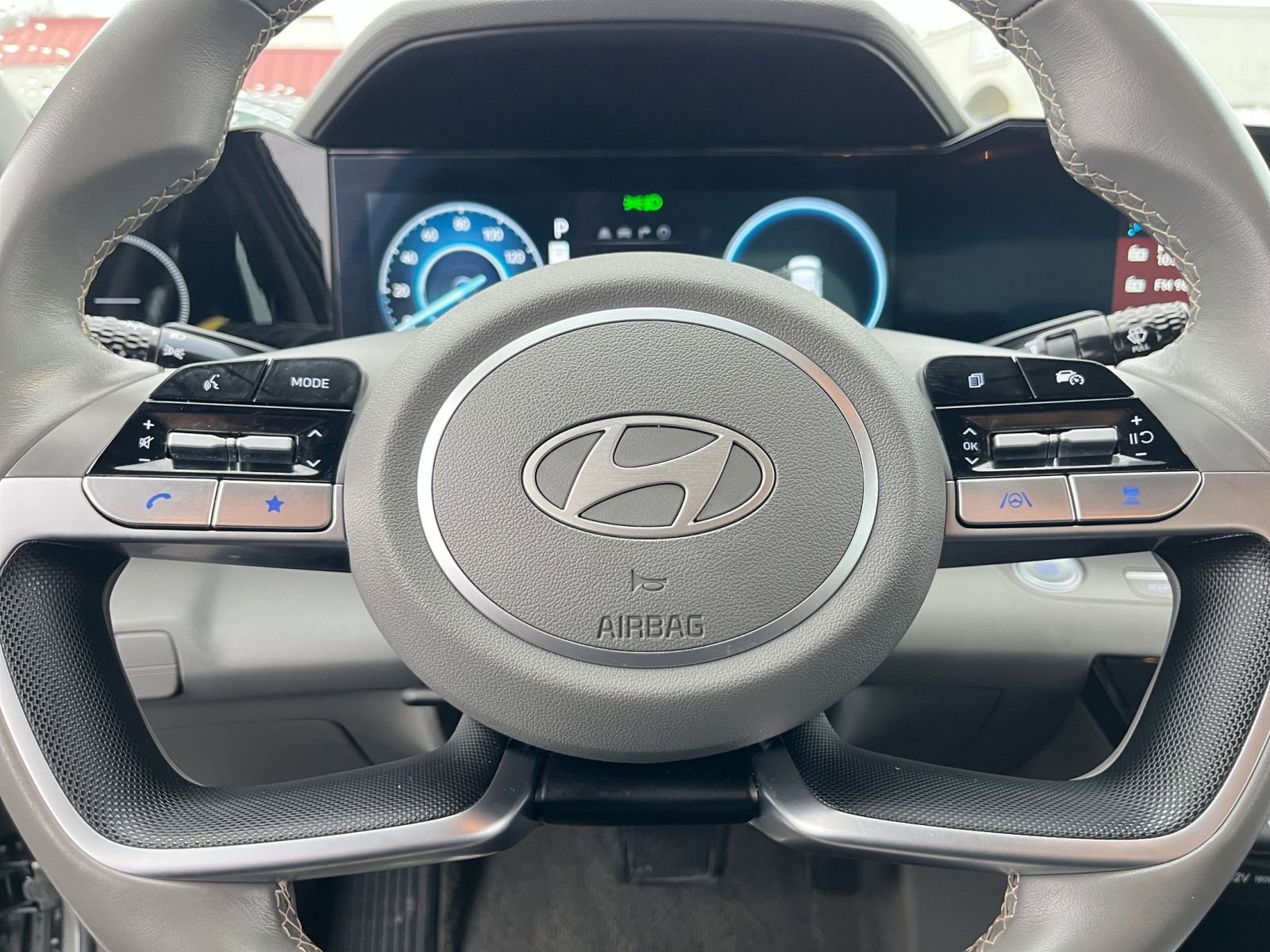 Thumbnail: 2025 Hyundai Elantra - 25