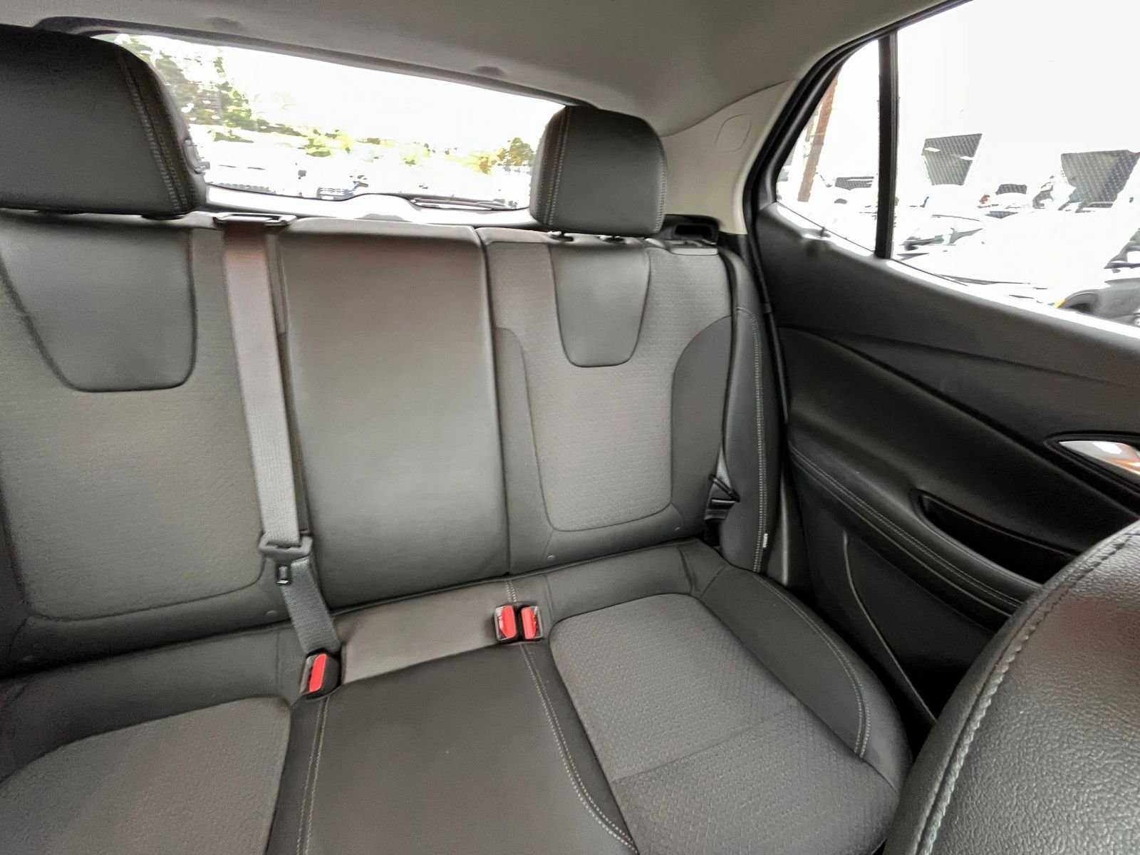 Thumbnail: 2025 Buick Encore GX - 35