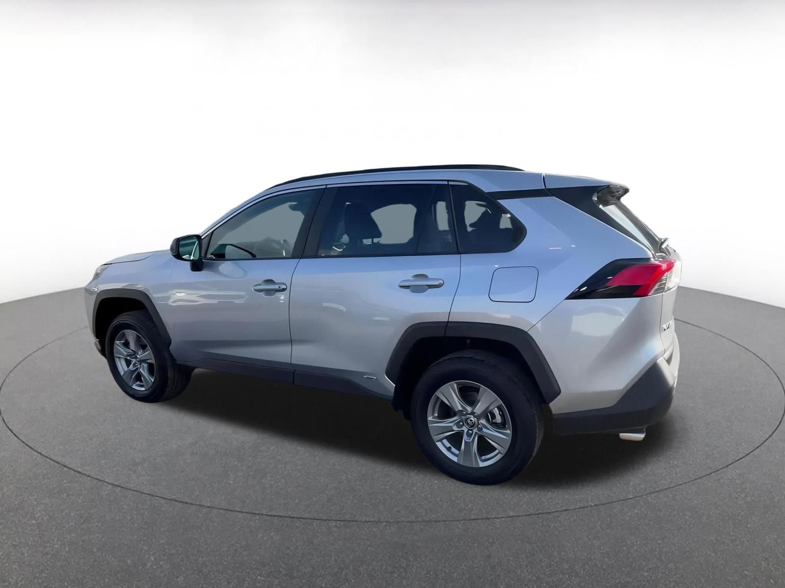 Thumbnail: 2025 Toyota RAV4 - 10