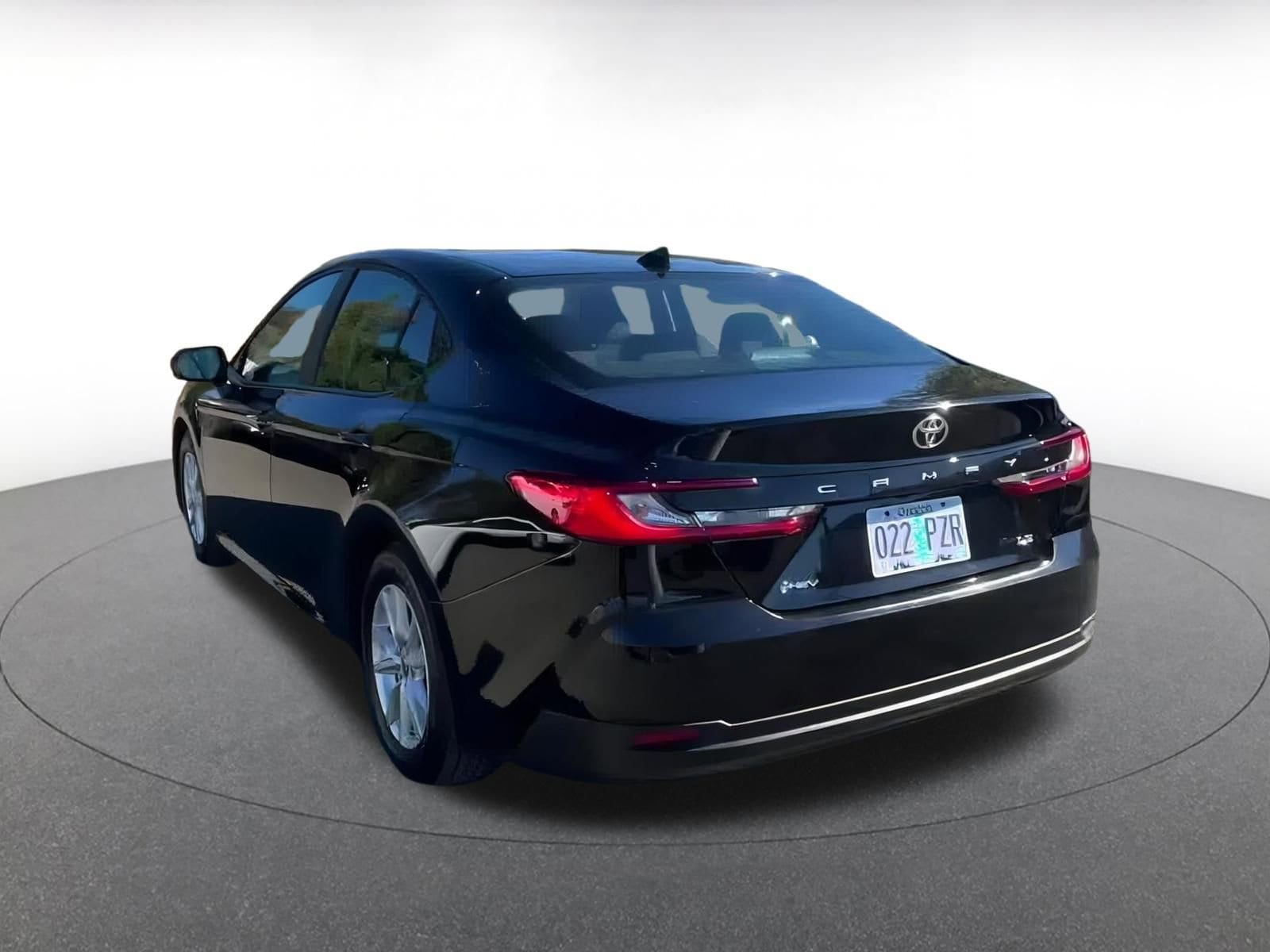 Thumbnail: 2025 Toyota Camry - 11