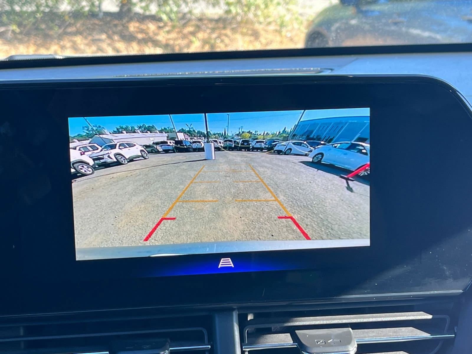 Thumbnail: 2025 Chevrolet Trax - 17