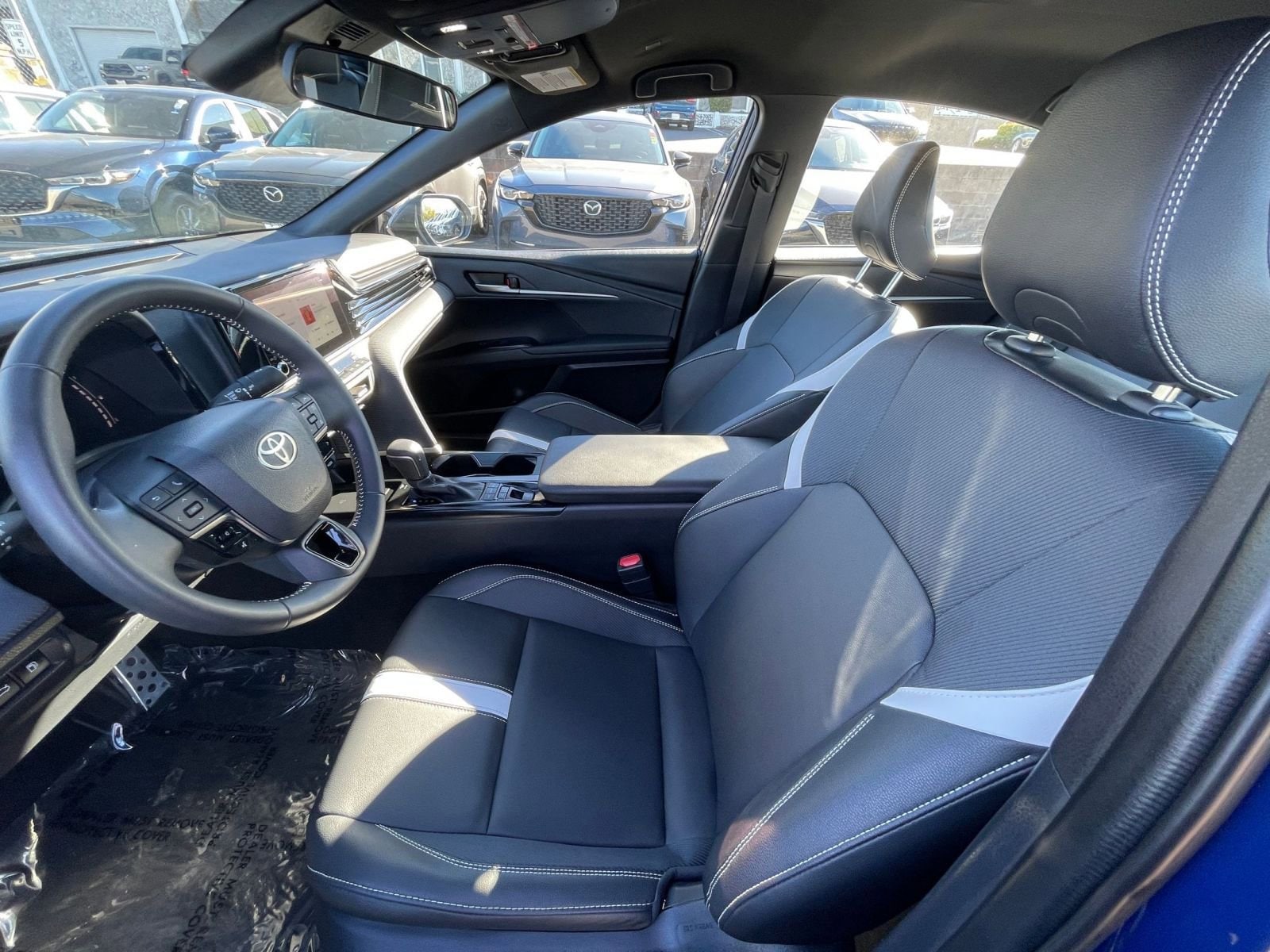 Thumbnail: 2025 Toyota Camry - 27