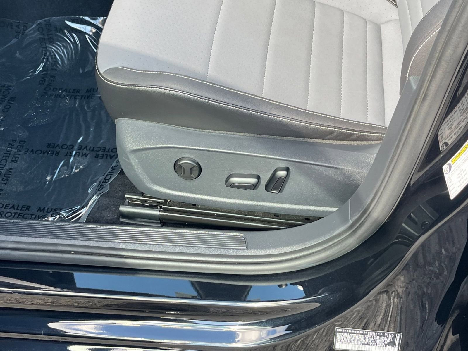 Thumbnail: 2025 Volkswagen Jetta - 23