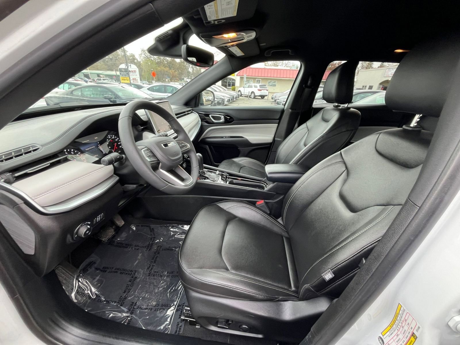 Thumbnail: 2025 Jeep Compass - 21