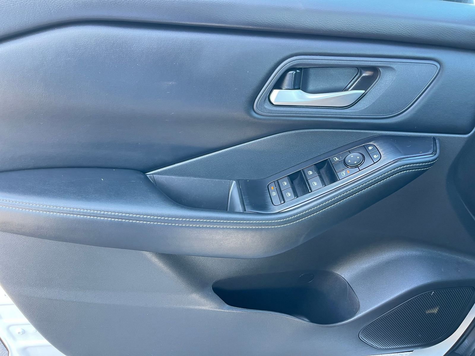 Thumbnail: 2025 Nissan Rogue - 18