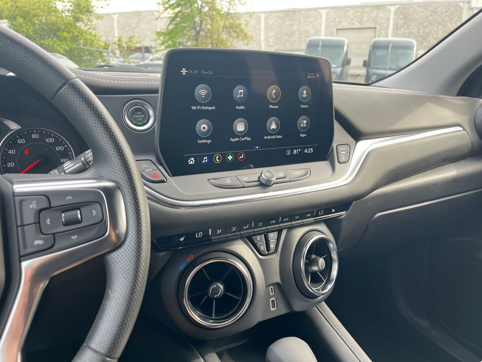 Thumbnail: 2025 Chevrolet Blazer - 17