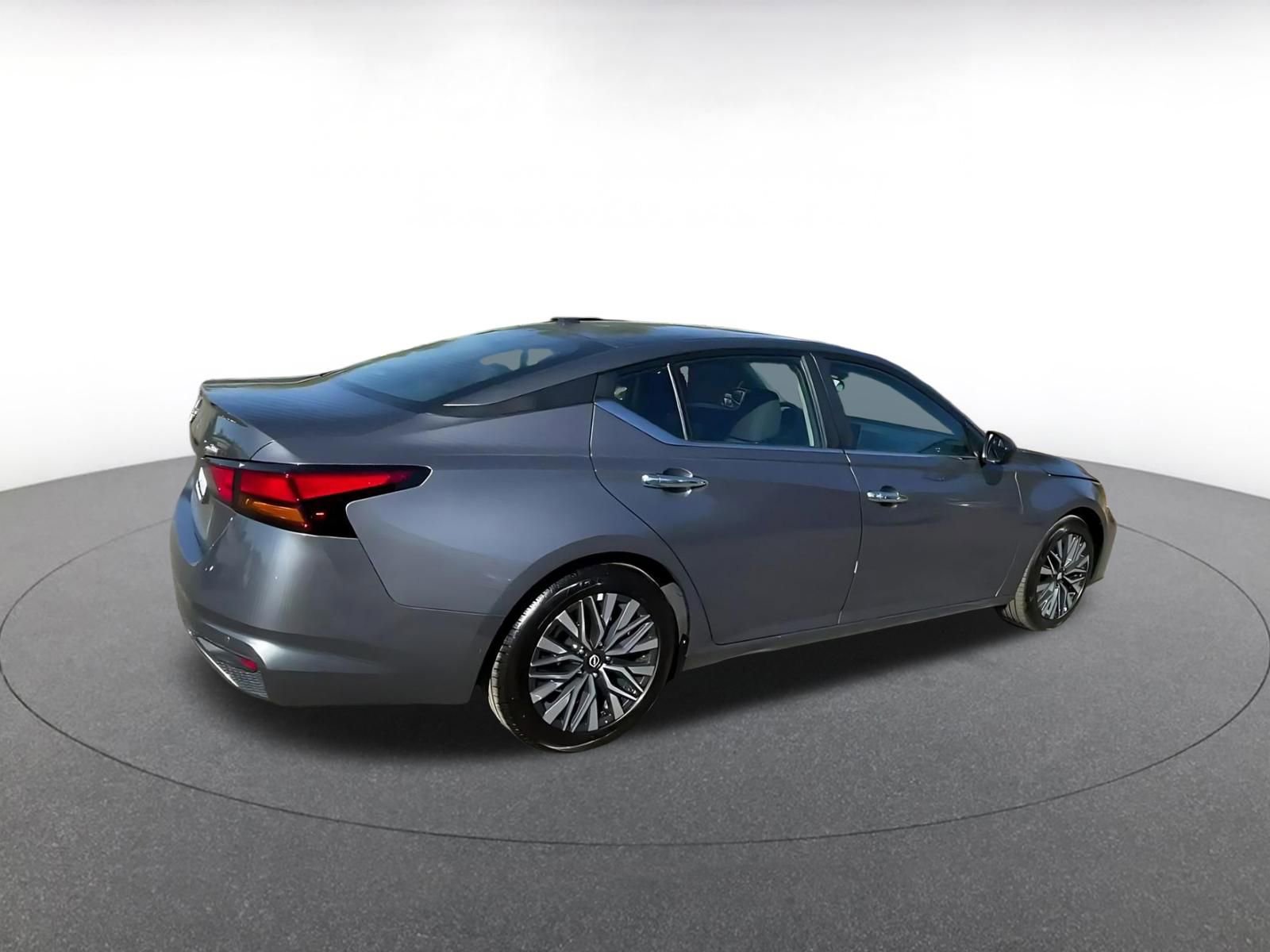 Thumbnail: 2025 Nissan Altima - 14