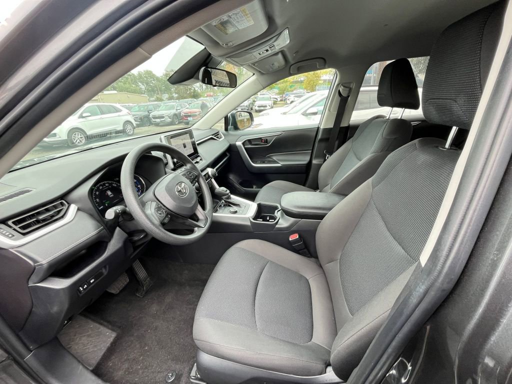 Thumbnail: 2025 Toyota RAV4 - 20