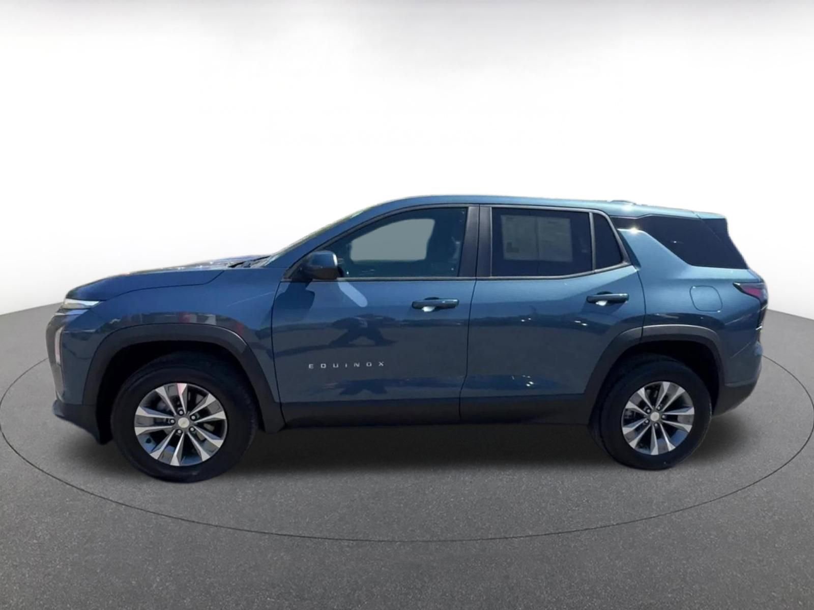 Thumbnail: 2025 Chevrolet Equinox - 9