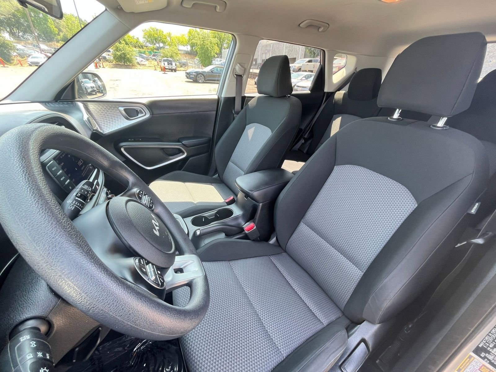 2023 Kia Soul LX 34