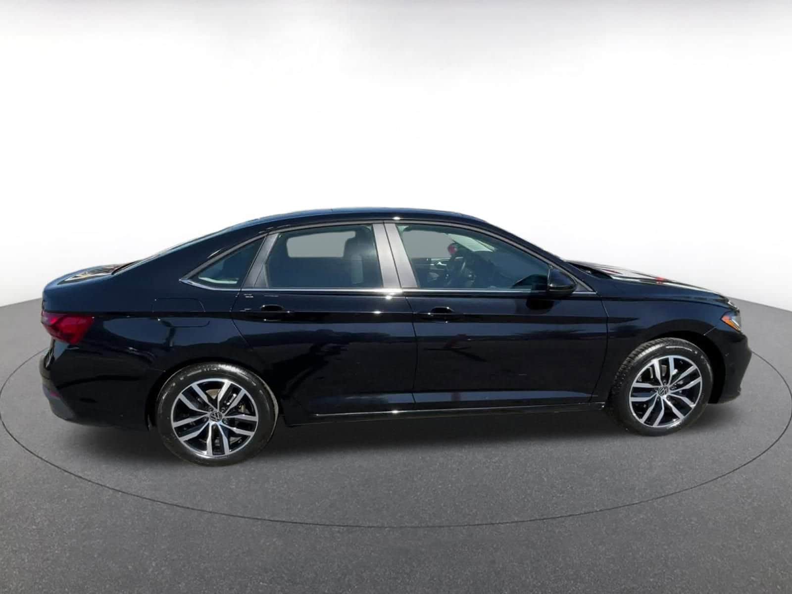 Thumbnail: 2025 Volkswagen Jetta - 16