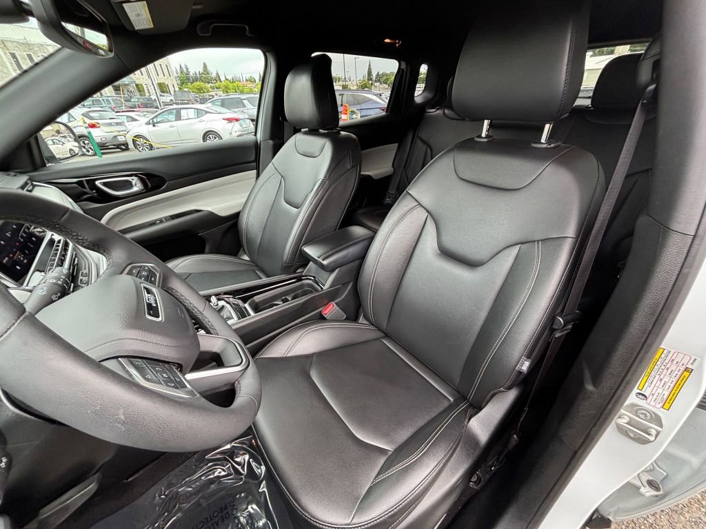 Thumbnail: 2025 Jeep Compass - 21