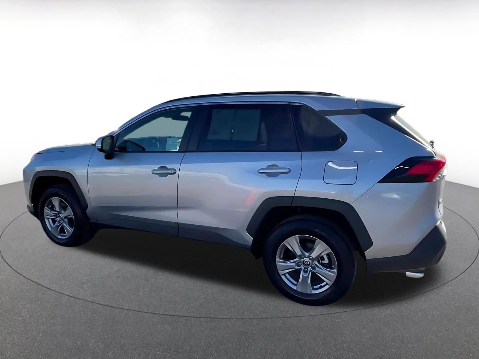 Thumbnail: 2025 Toyota RAV4 - 9