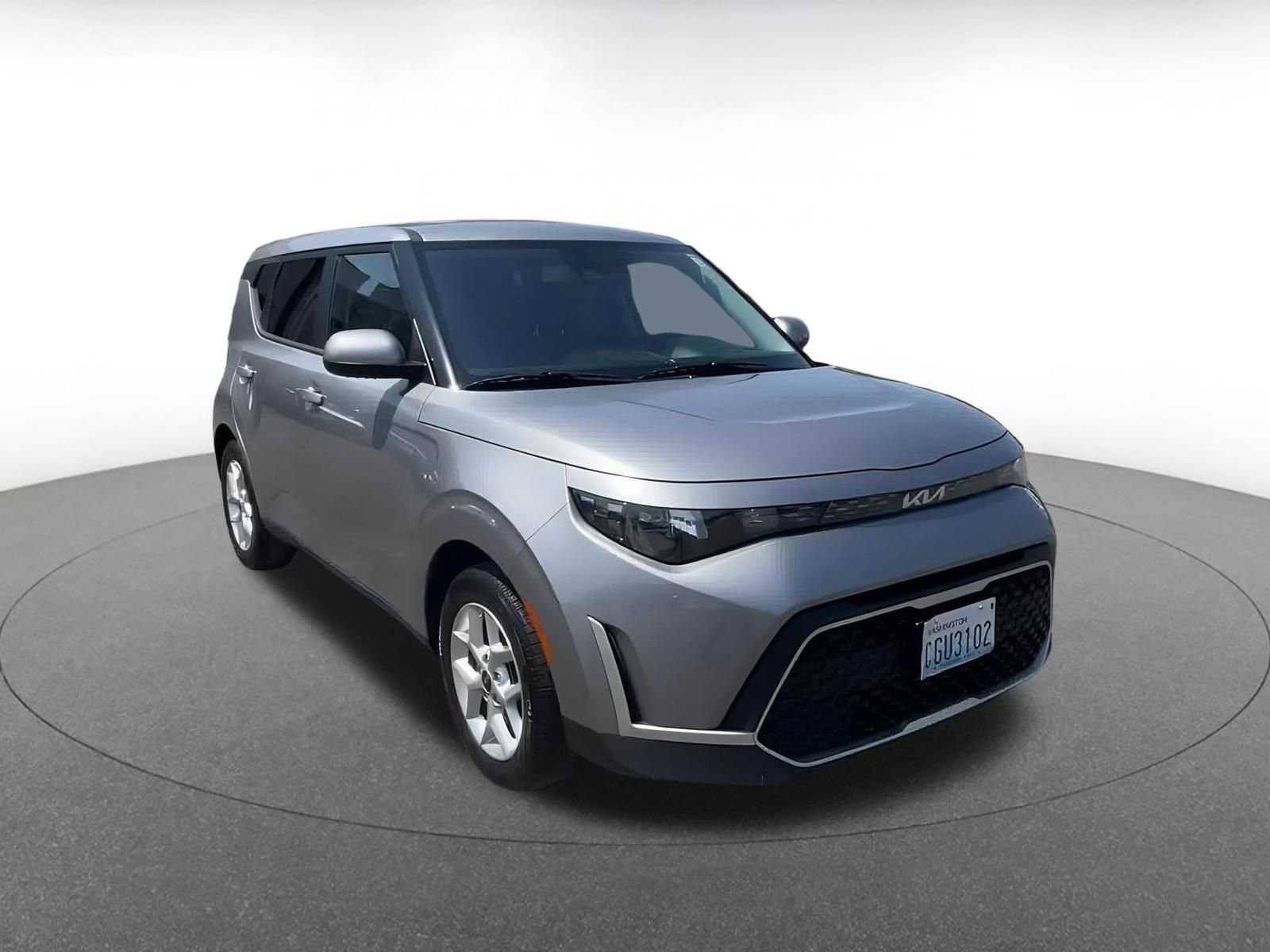 2023 Kia Soul LX 3