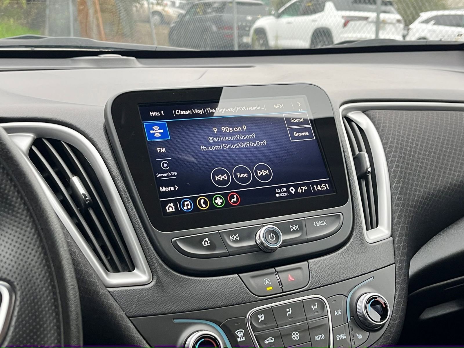 Thumbnail: 2024 Chevrolet Malibu - 21