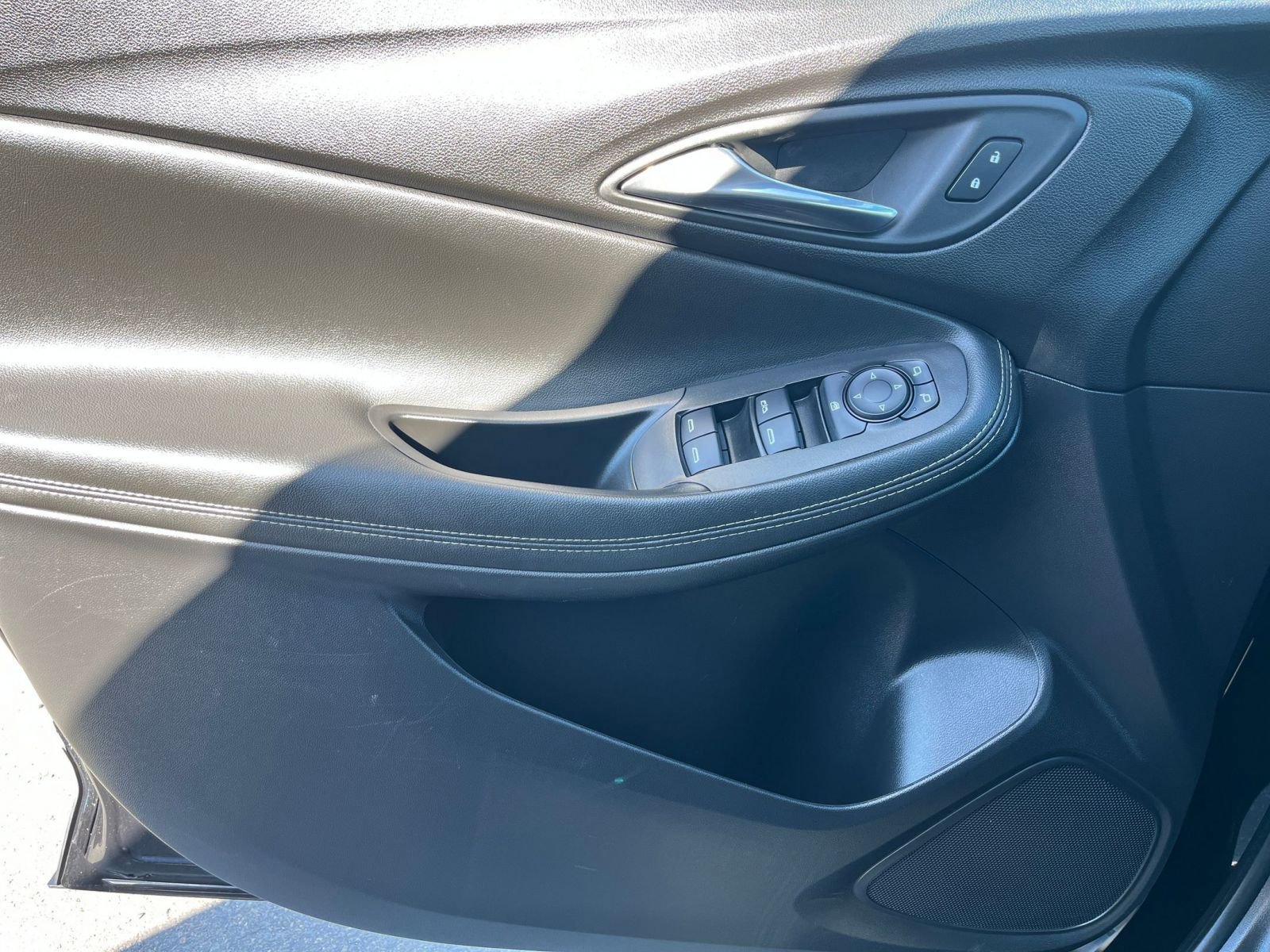 Thumbnail: 2025 Buick Encore GX - 18