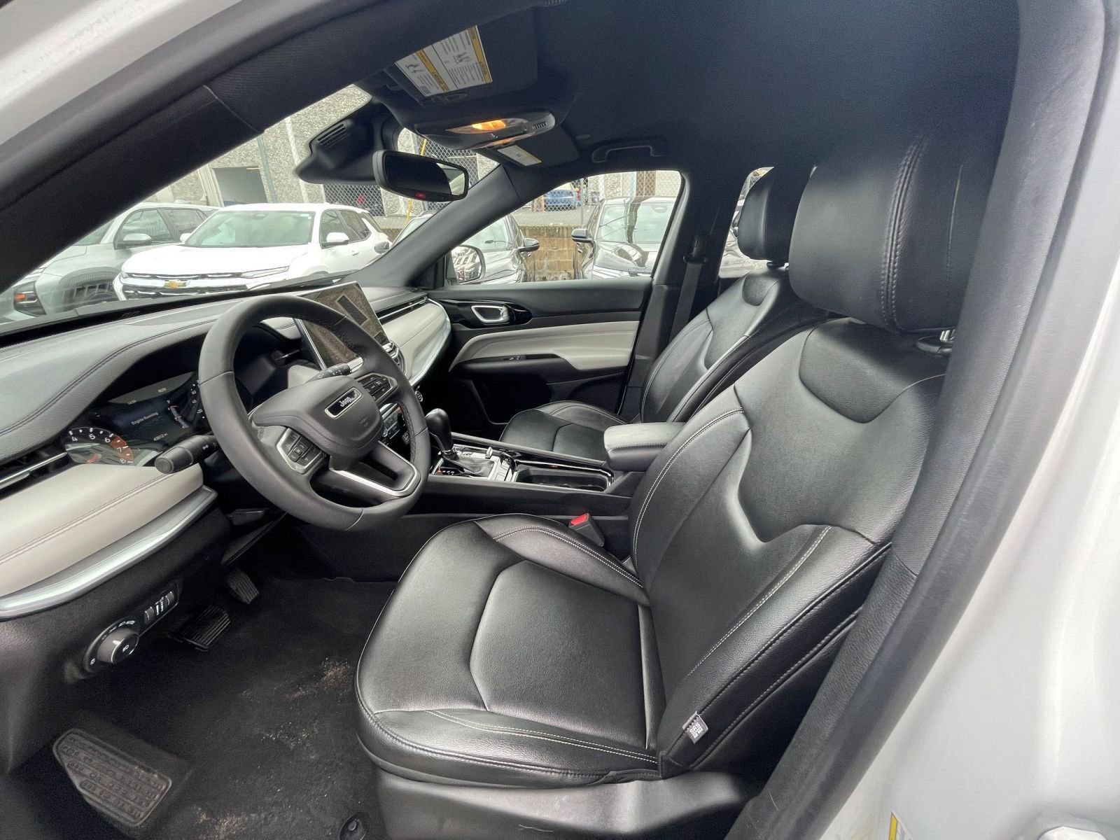 Thumbnail: 2025 Jeep Compass - 28