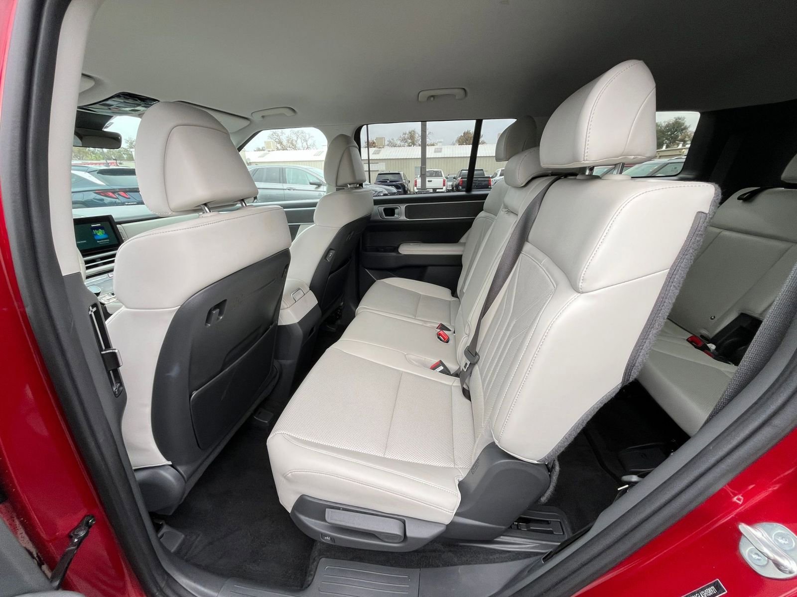 Thumbnail: 2025 Hyundai Santa Fe - 27