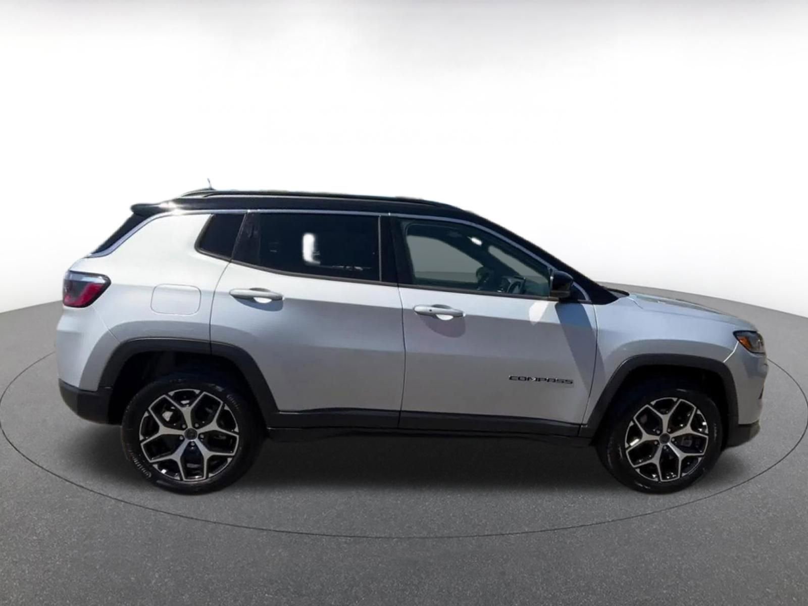 Thumbnail: 2025 Jeep Compass - 16