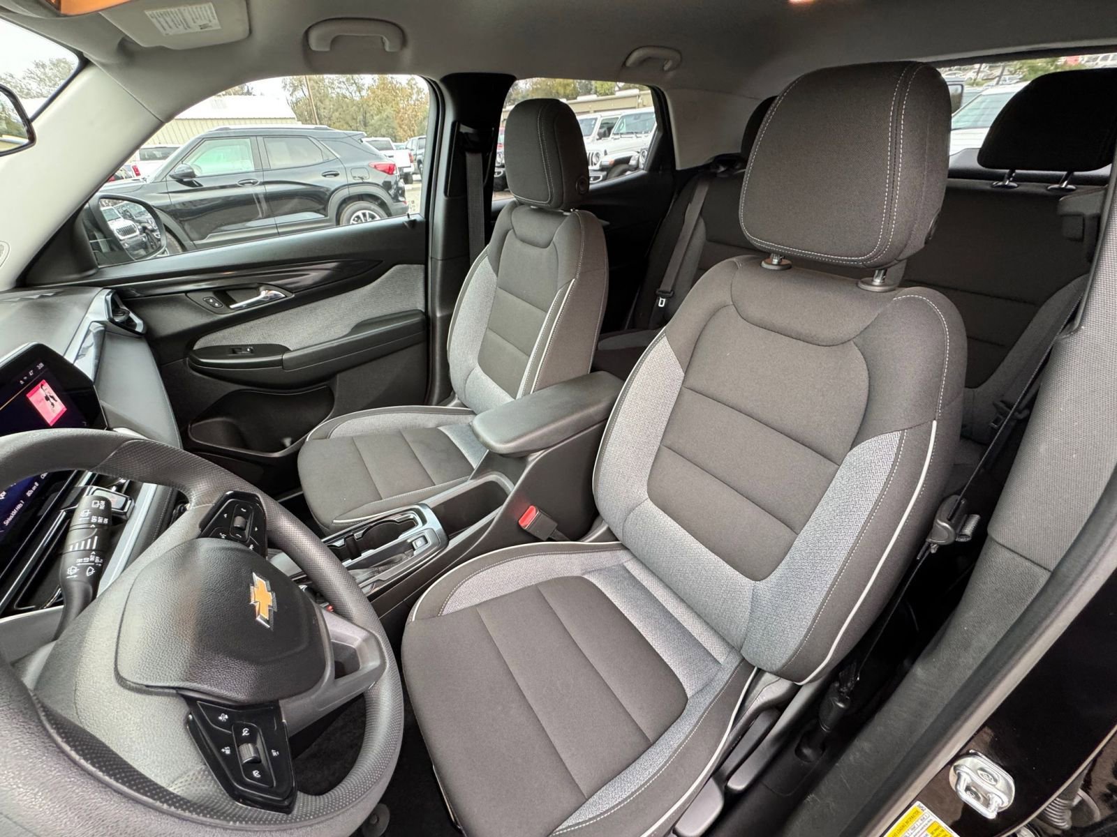 Thumbnail: 2025 Chevrolet TrailBlazer - 34