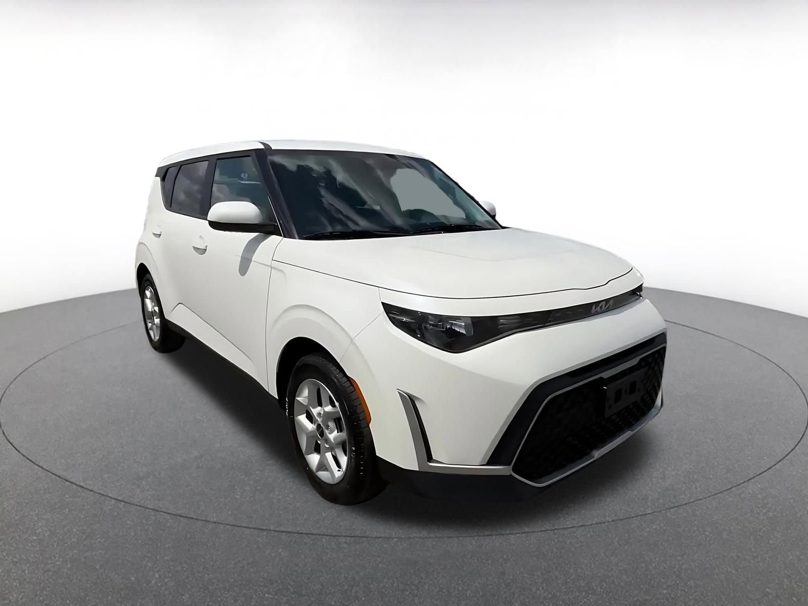 Thumbnail: 2025 Kia Soul - 3