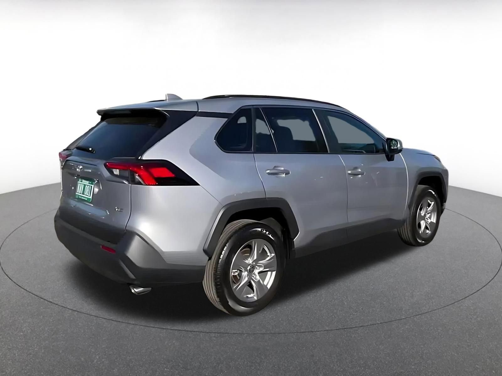 Thumbnail: 2025 Toyota RAV4 - 14