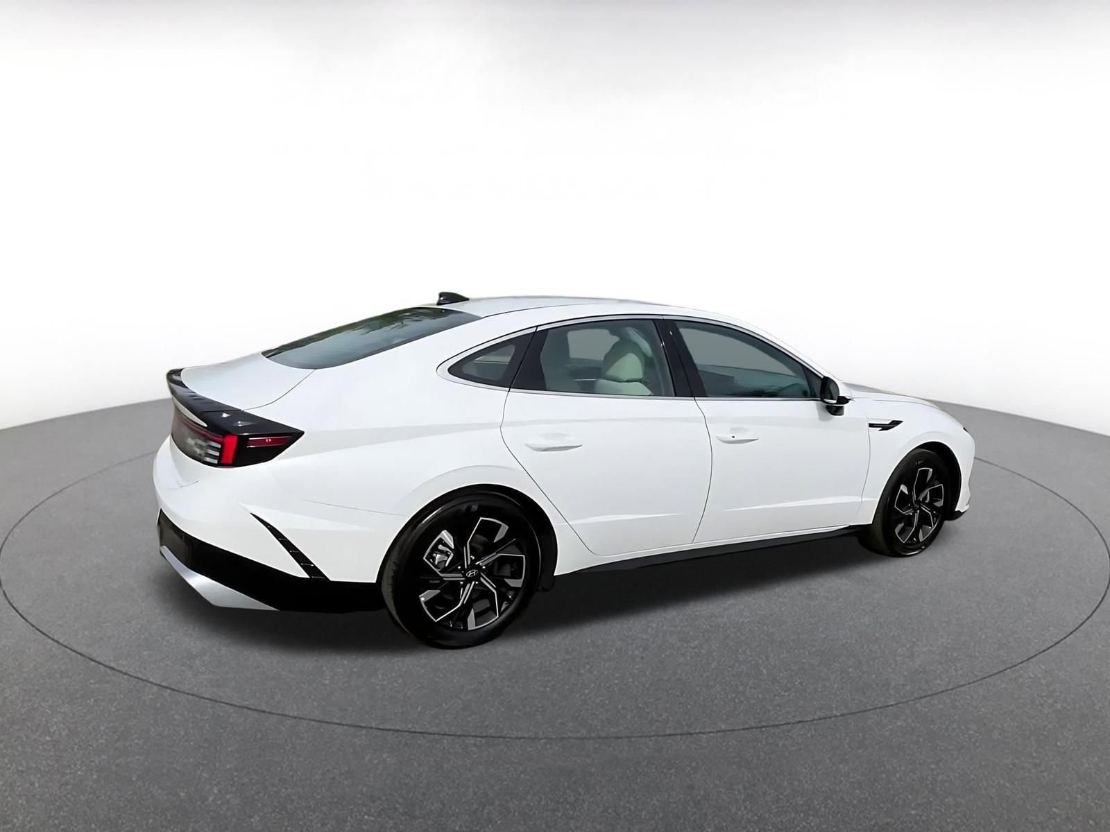 Thumbnail: 2025 Hyundai Sonata - 14