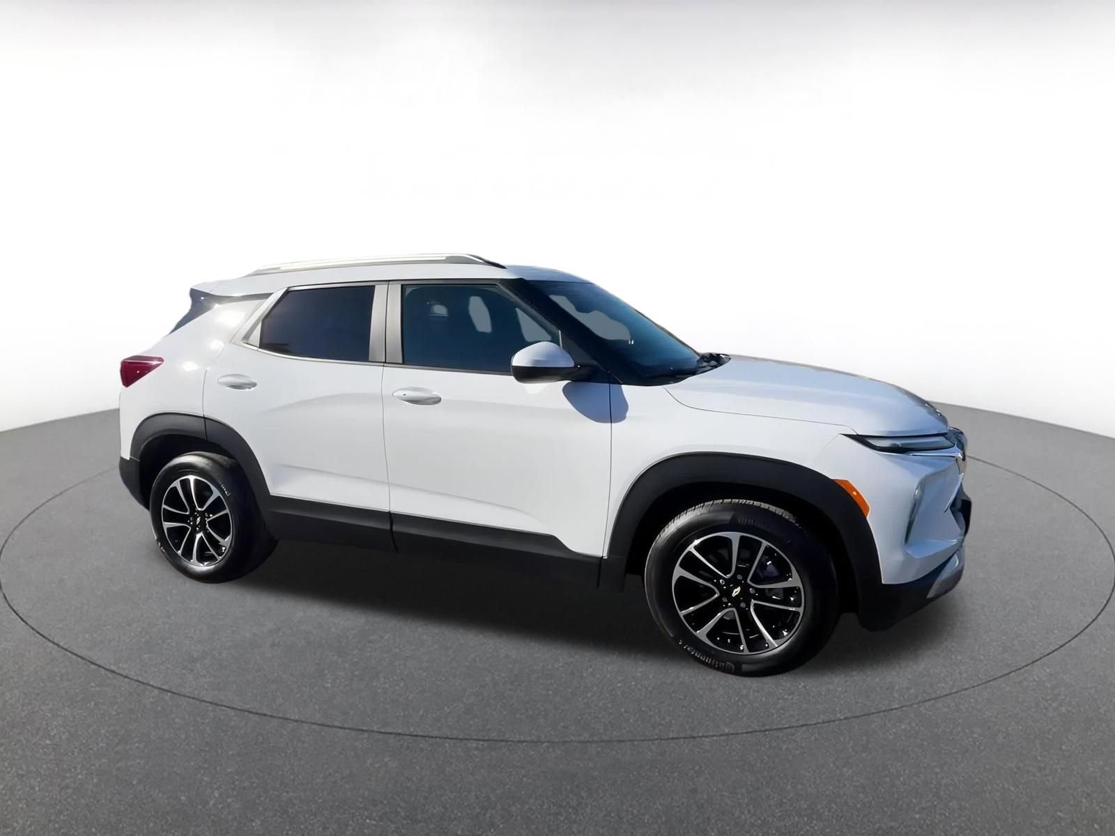 Thumbnail: 2025 Chevrolet TrailBlazer - 2