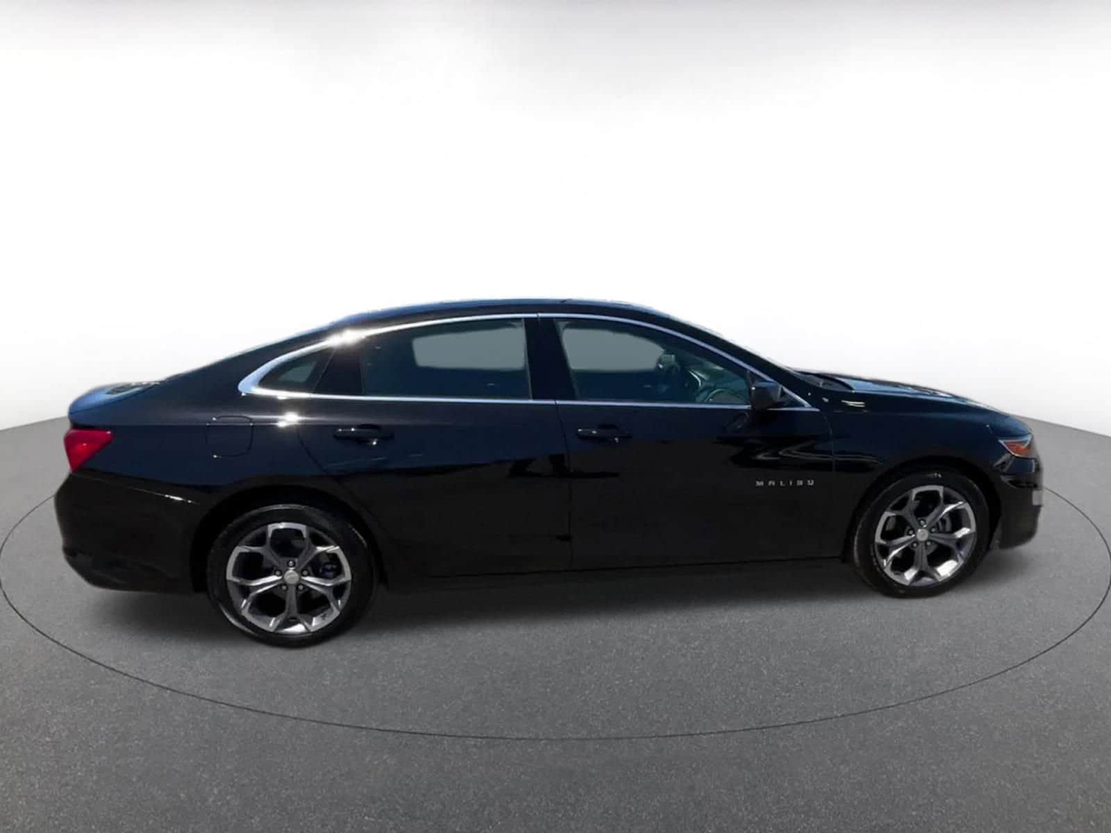 Thumbnail: 2024 Chevrolet Malibu - 16