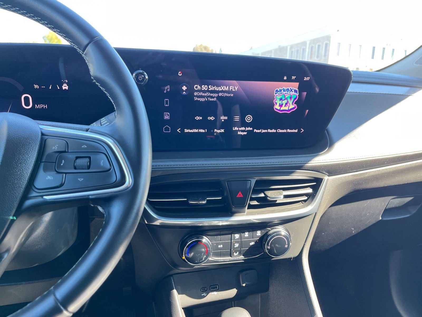 Thumbnail: 2025 Buick Encore GX - 21