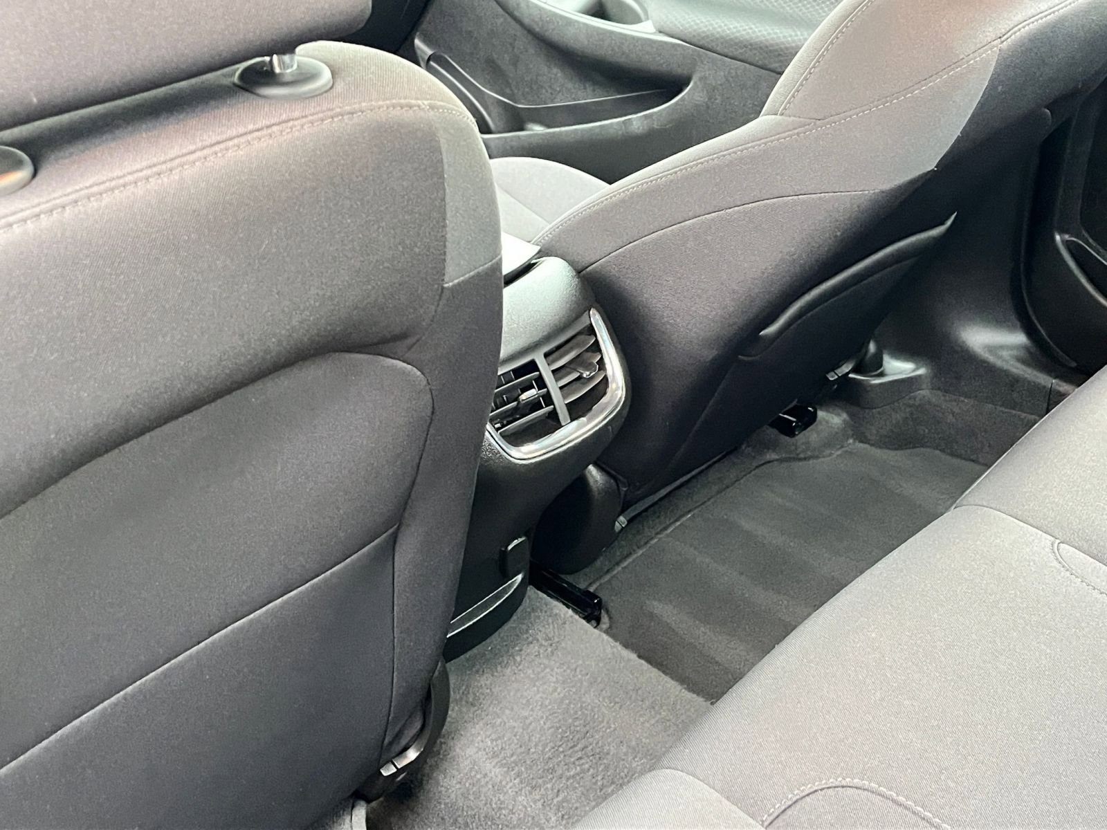 Thumbnail: 2024 Chevrolet Malibu - 24