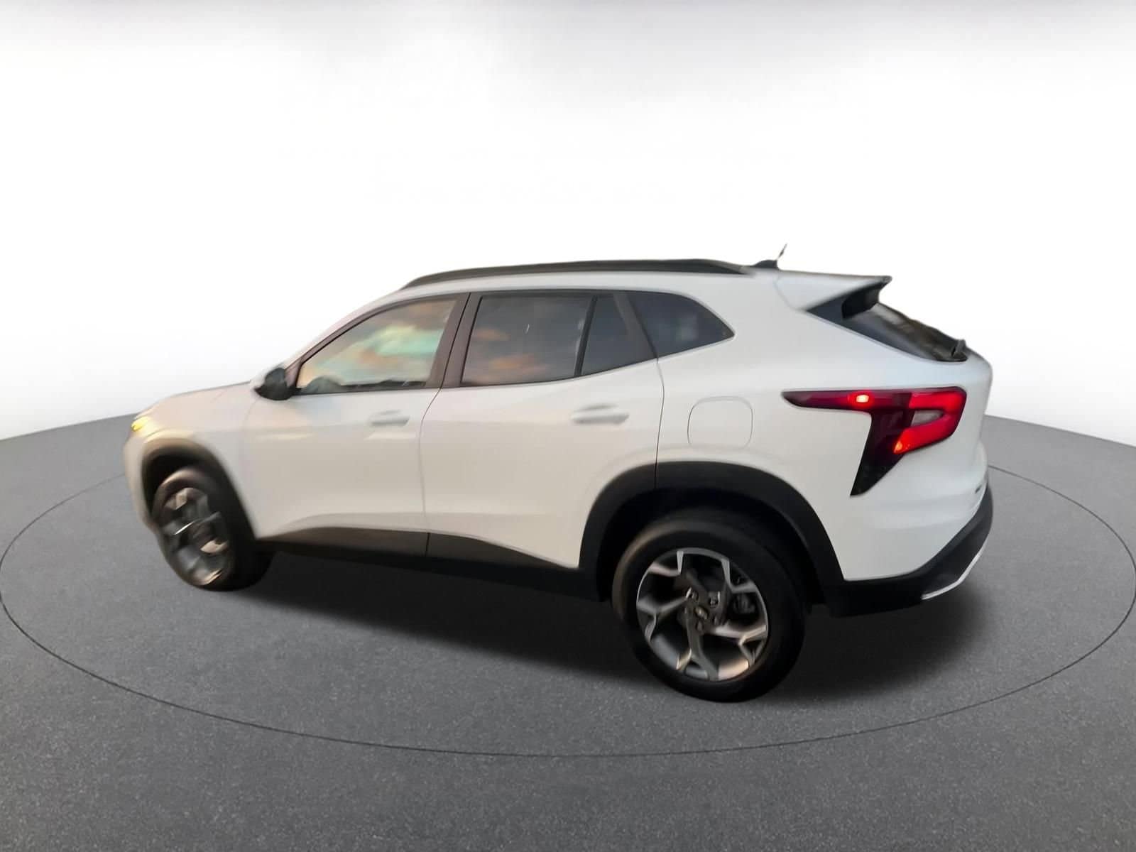 Thumbnail: 2025 Chevrolet Trax - 10