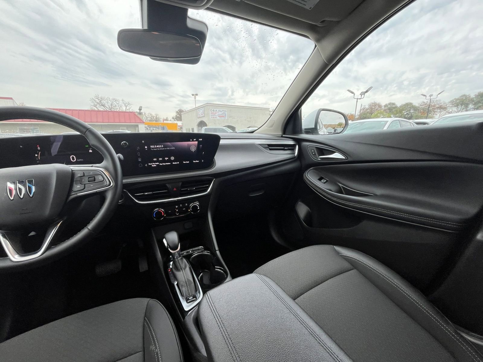 Thumbnail: 2025 Buick Encore GX - 33