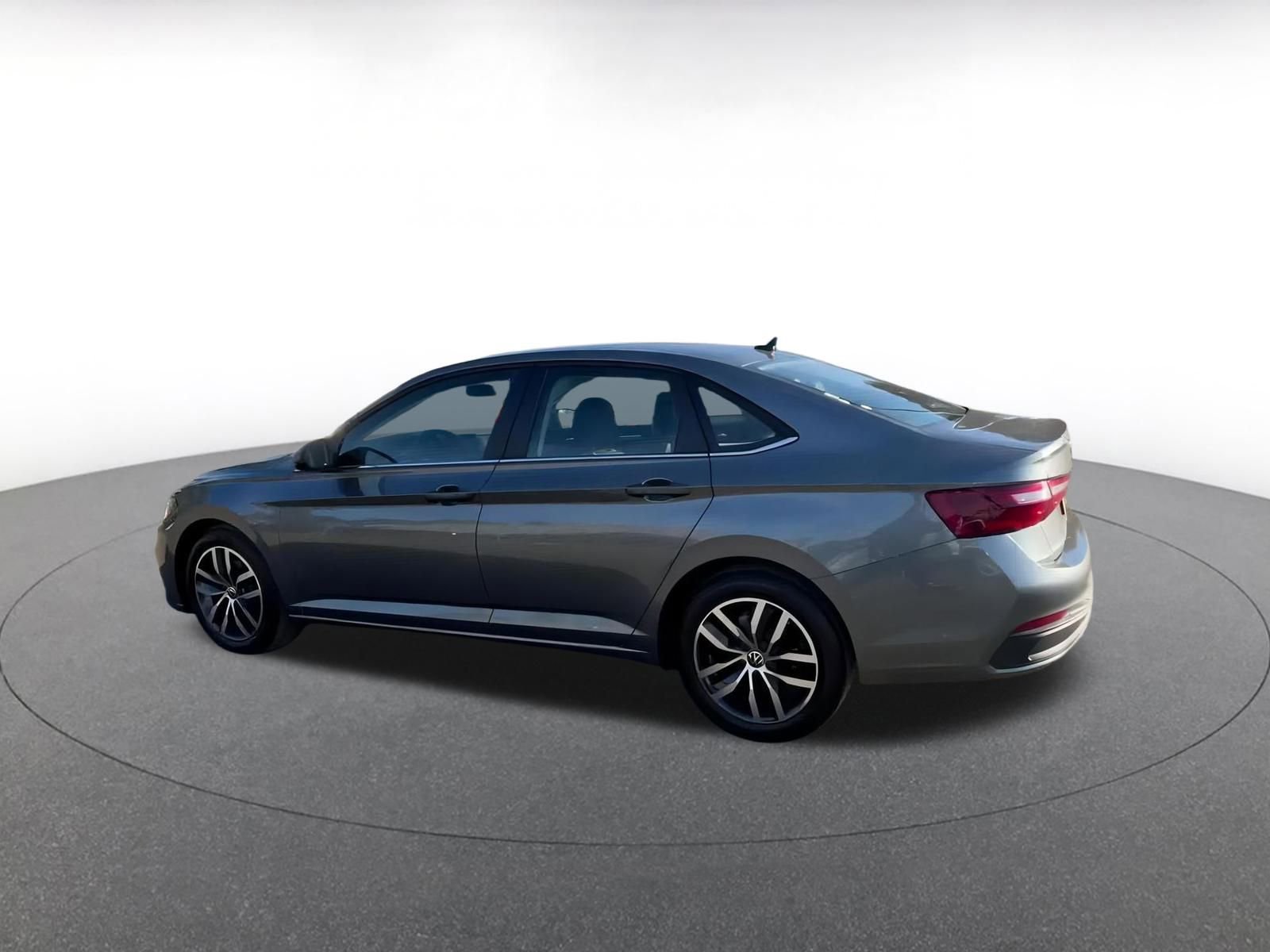 Thumbnail: 2025 Volkswagen Jetta - 10