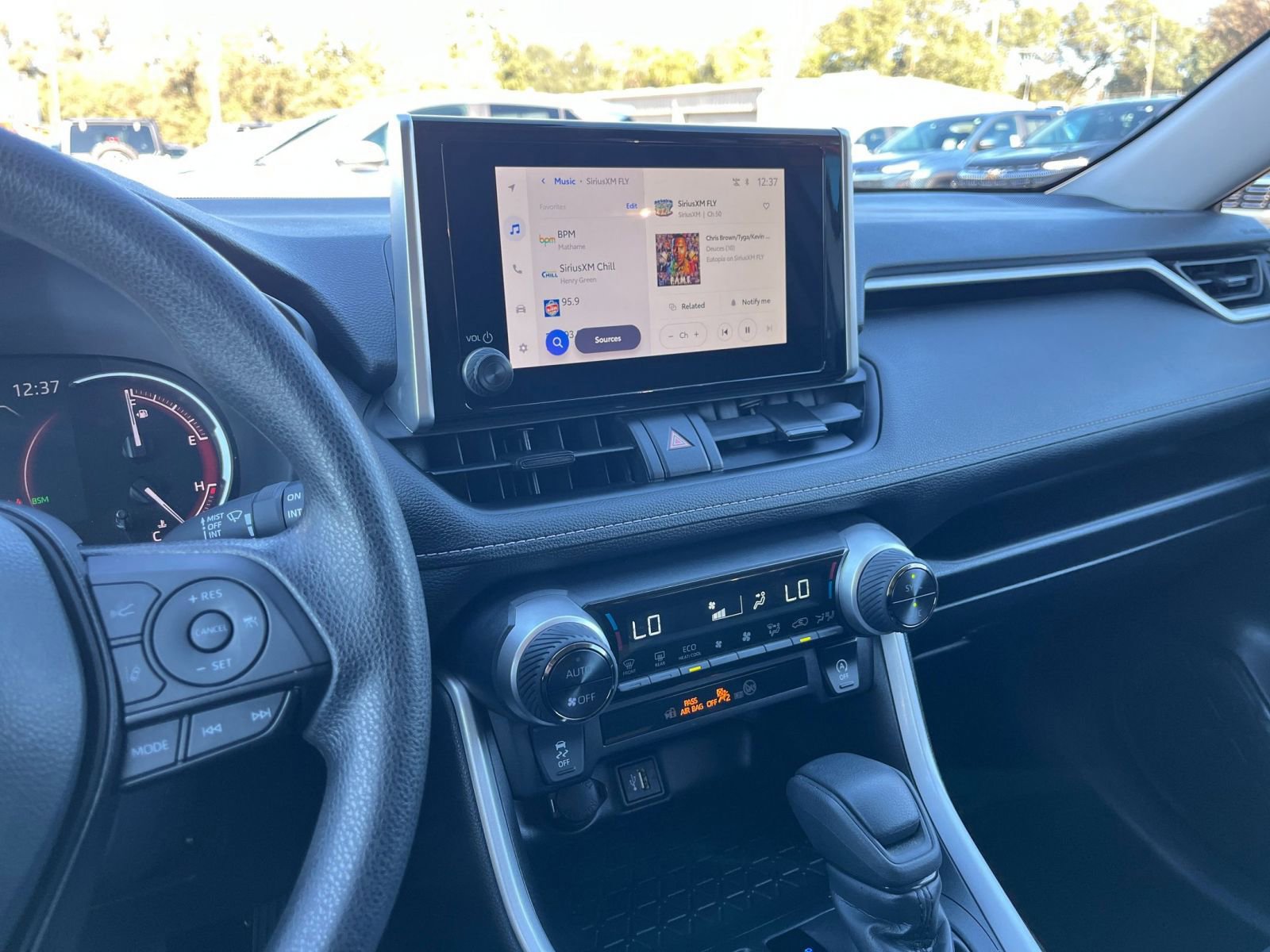 Thumbnail: 2025 Toyota RAV4 - 18