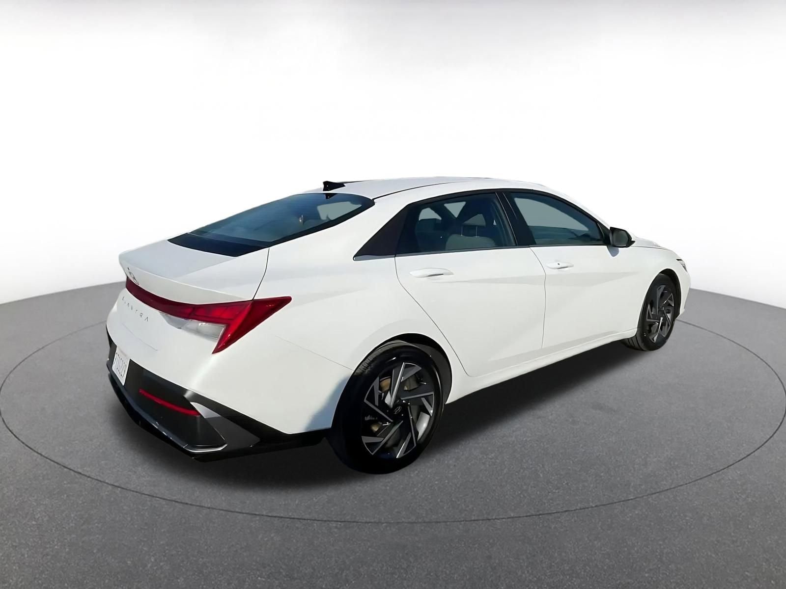 Thumbnail: 2025 Hyundai Elantra - 15