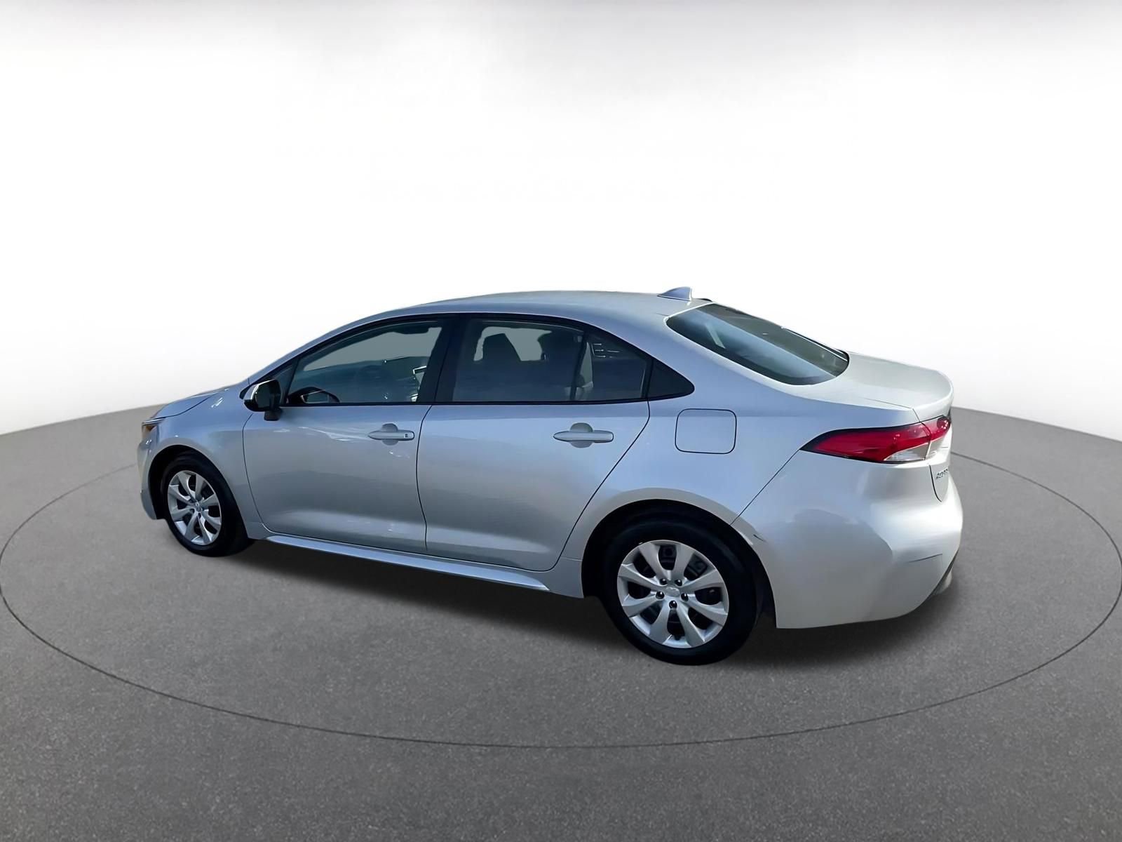 Thumbnail: 2025 Toyota Corolla - 10