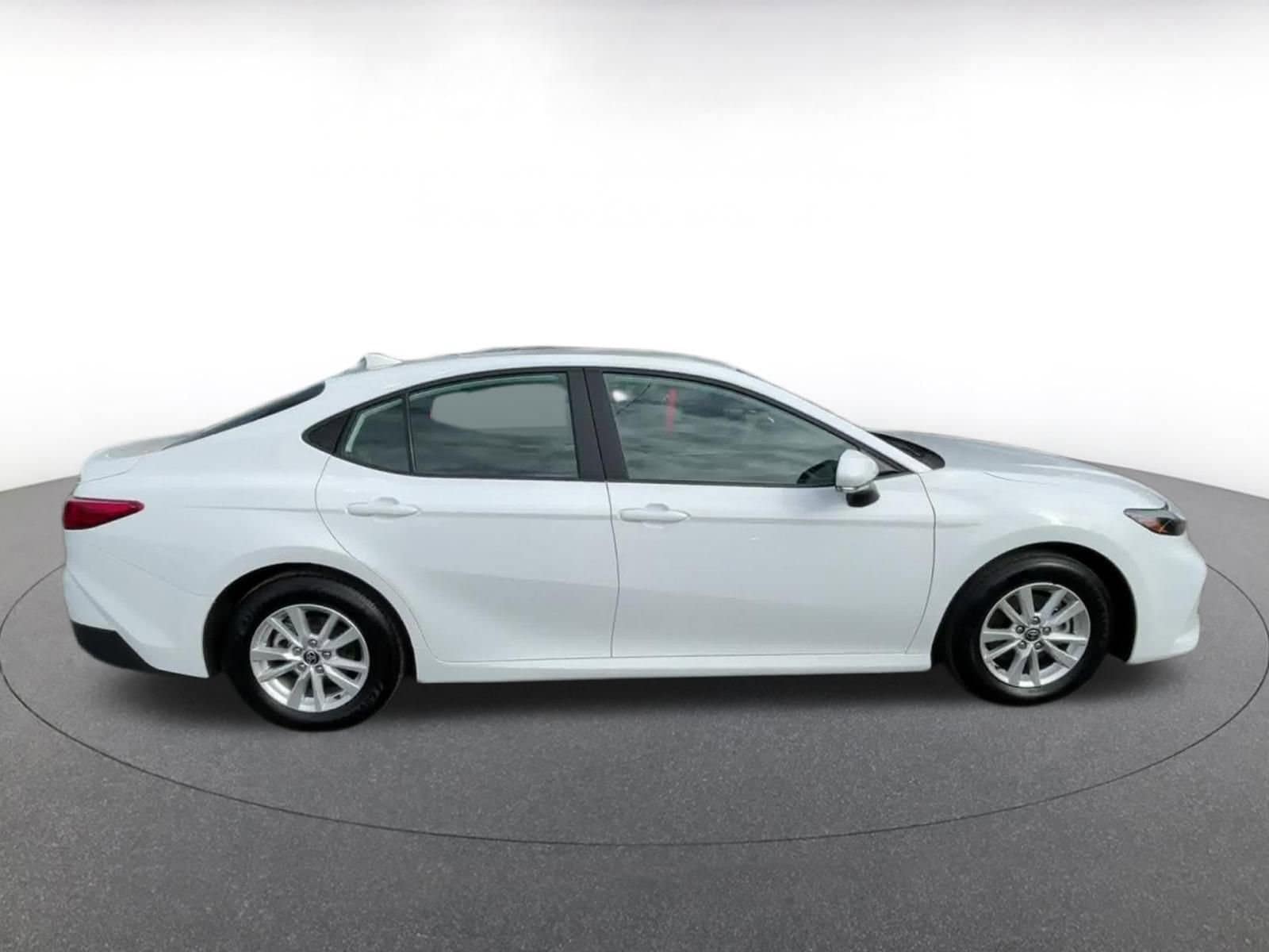 Thumbnail: 2025 Toyota Camry - 16