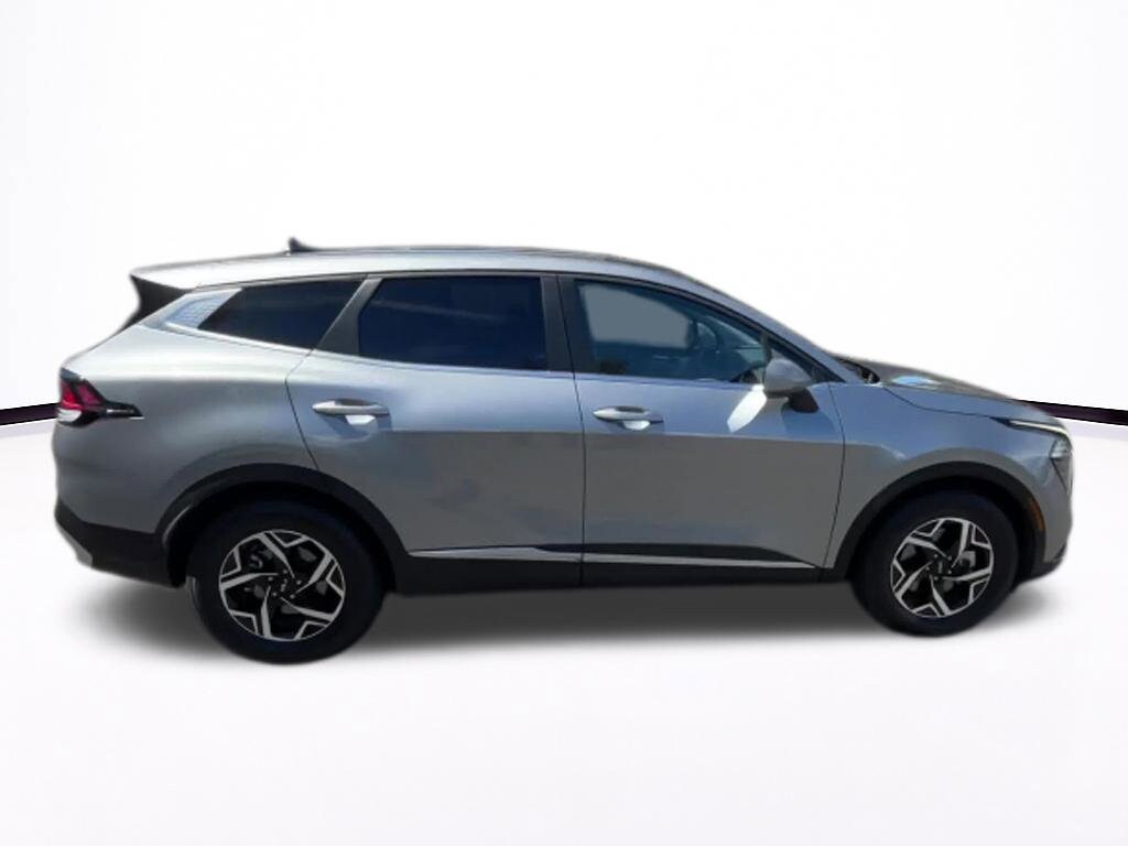 Thumbnail: 2025 Kia Sportage - 16